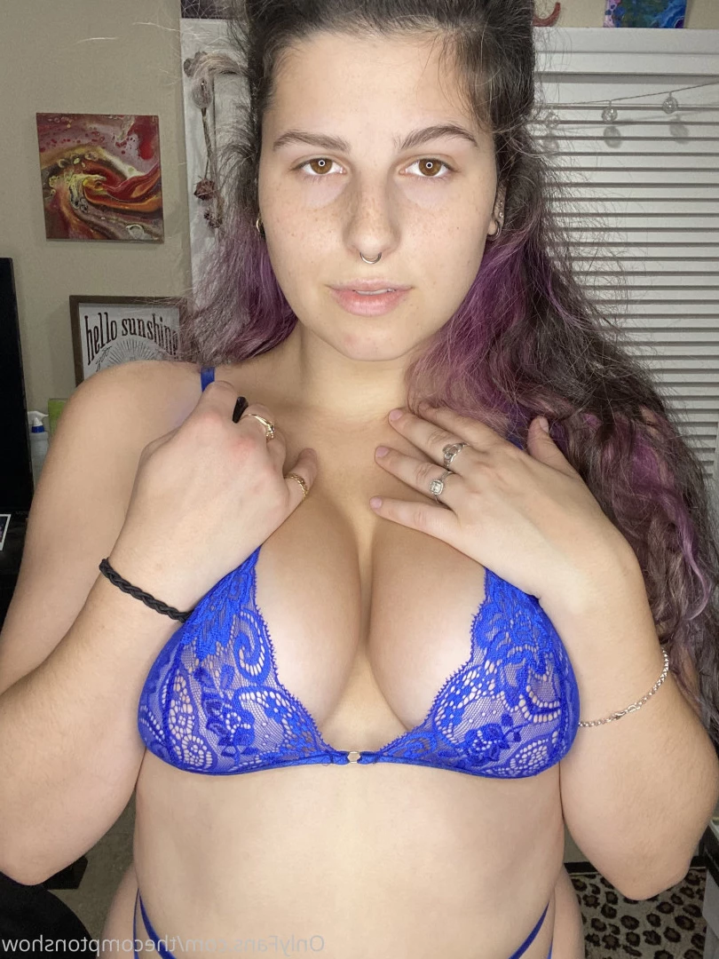 Alex Arabella  (ﾉ◕ヮ◕)ﾉ*:･ﾟ✧ [ alexarabellaa ] Onlyfans leaked photo 8864134 on Hotleaks.tv