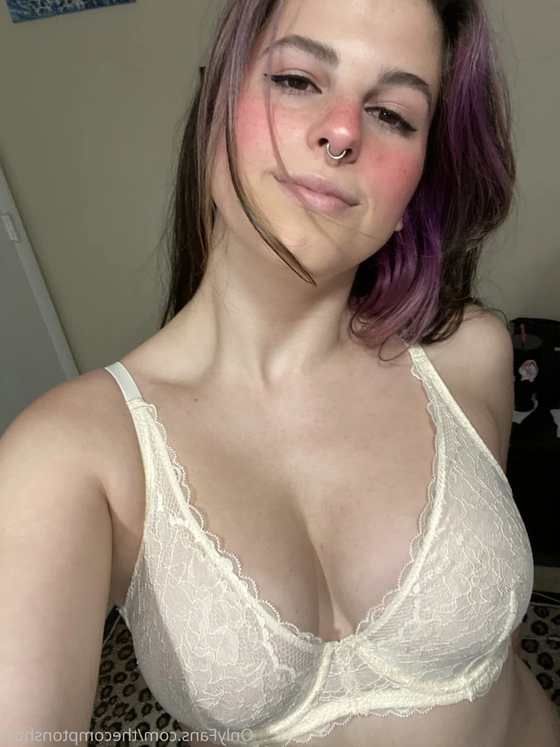 Alex Arabella  (ﾉ◕ヮ◕)ﾉ*:･ﾟ✧ [ alexarabellaa ] Onlyfans leaked photo 8864717 on Hotleaks.tv