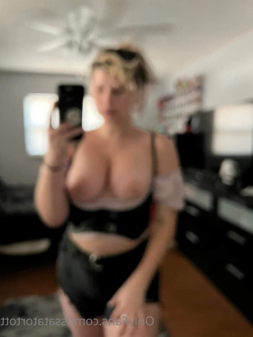 Alex Arabella  (ﾉ◕ヮ◕)ﾉ*:･ﾟ✧ [ alexarabellaa ] Onlyfans leaked photo 8867870 on Hotleaks.tv