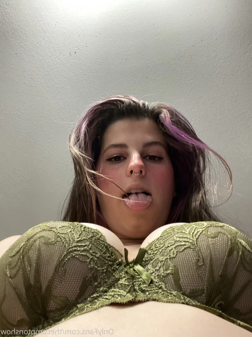 Alex Arabella  (ﾉ◕ヮ◕)ﾉ*:･ﾟ✧ [ alexarabellaa ] Onlyfans leaked photo 8868421 on Hotleaks.tv