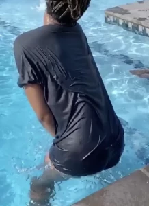 1405584