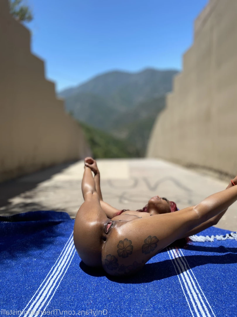 theeministalli Onlyfans leaked photo 17053656 on Hotleaks.tv