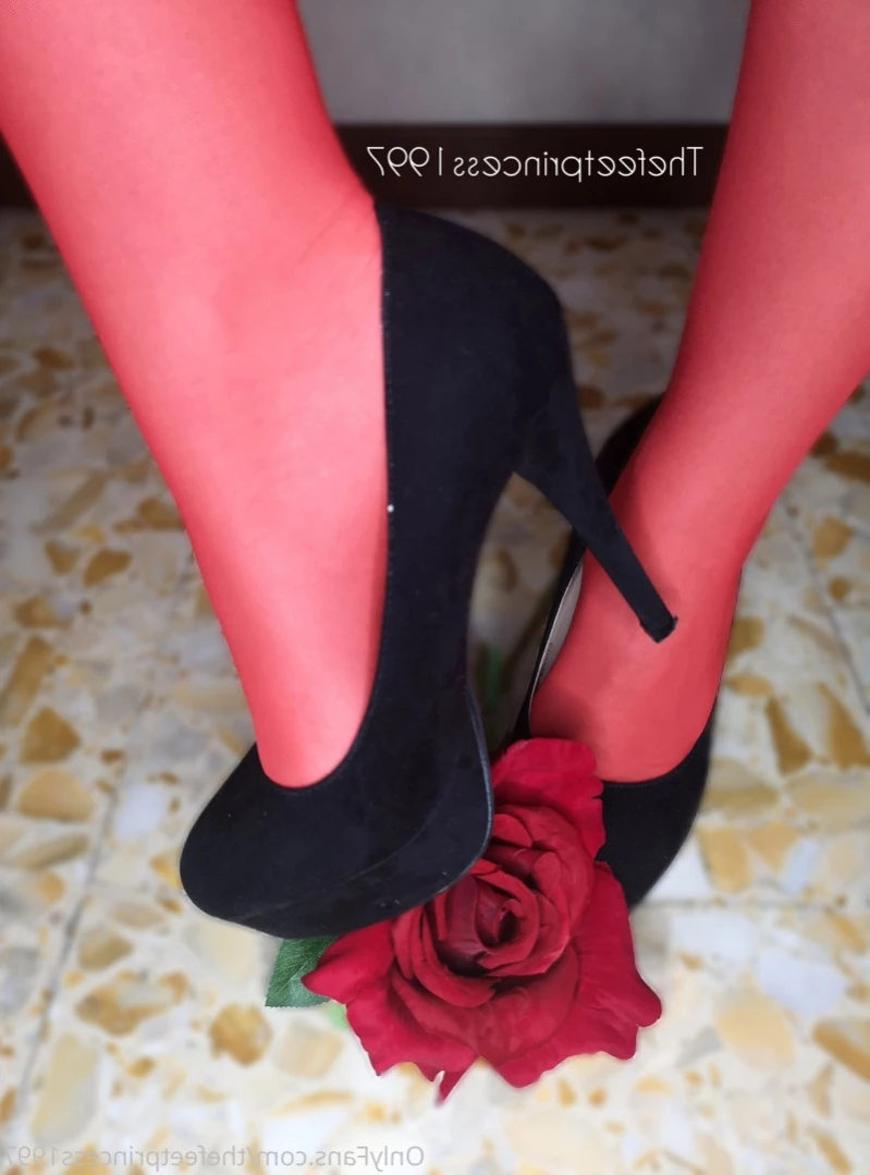 thefeetprincess1997 Onlyfans leaked photo 12022622 on Hotleaks.tv