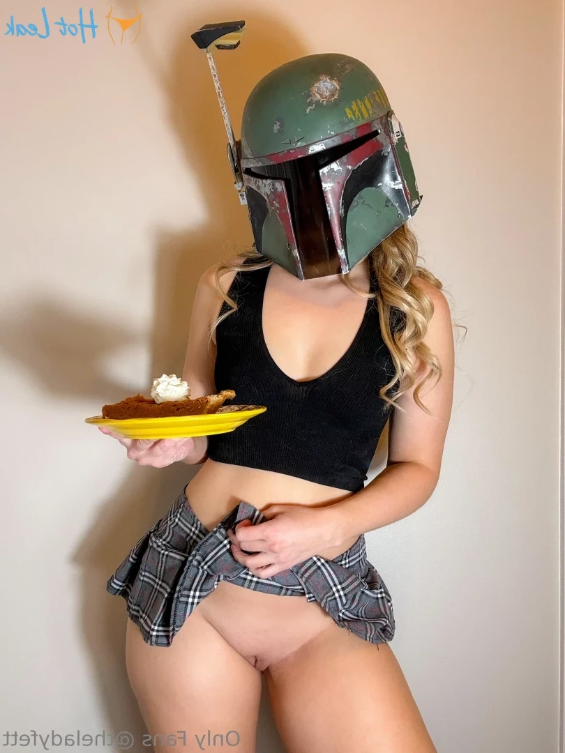 Lady Fett [ theladyfett ] Onlyfans leaked photo 18596421 on Hotleaks.tv