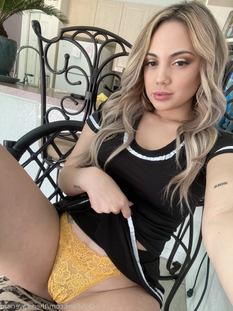 Nika Venom 🦋🌙 [ thenikavenom ] Onlyfans leaked photo 10913118 on Hotleaks.tv