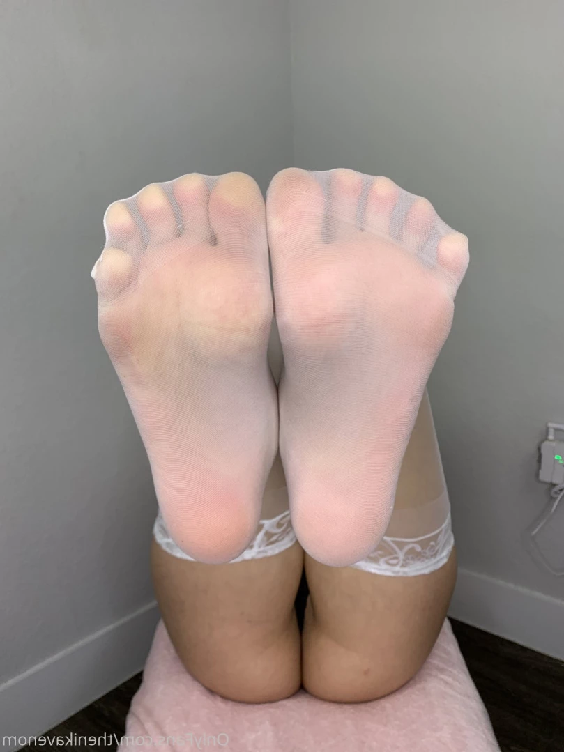 Nika Venom 🦋🌙 [ thenikavenom ] Onlyfans leaked photo 12963295 on Hotleaks.tv
