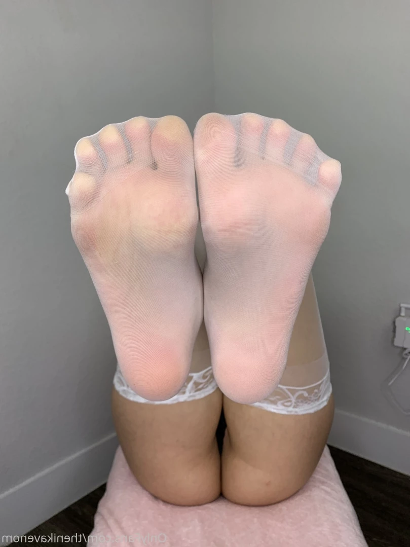 Nika Venom 🦋🌙 [ thenikavenom ] Onlyfans leaked photo 13603194 on Hotleaks.tv