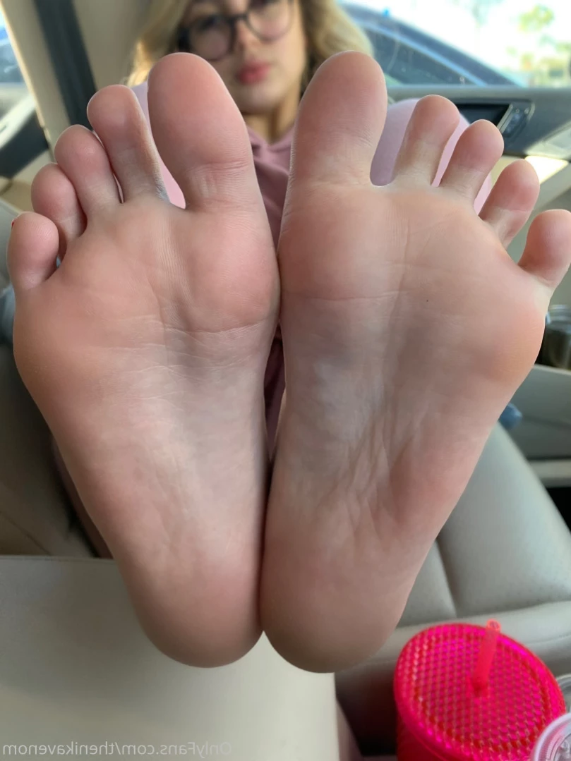 Nika Venom 🦋🌙 [ thenikavenom ] Onlyfans leaked photo 13618512 on Hotleaks.tv
