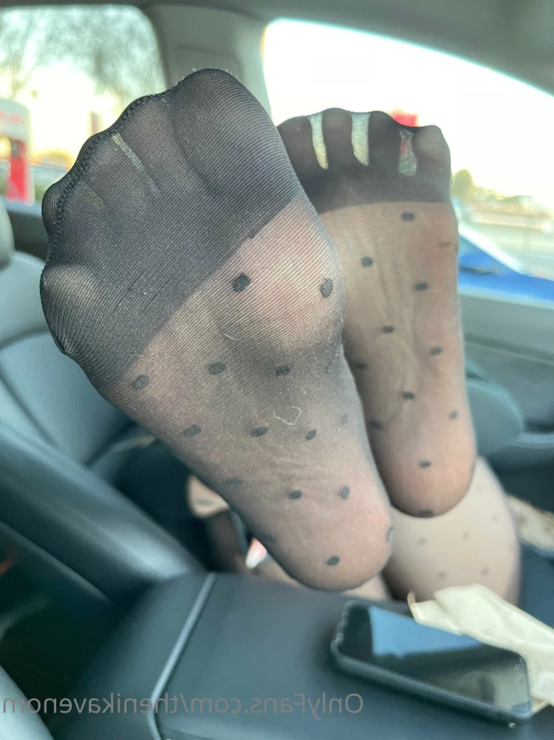 Nika Venom 🦋🌙 [ thenikavenom ] Onlyfans leaked photo 13621105 on Hotleaks.tv