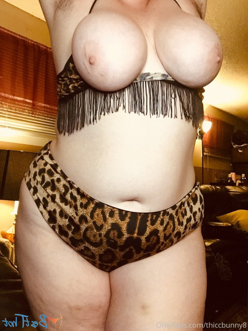René💦 Bisexual Squiirt💦 [ thiccbunny8 ] Onlyfans leaked photo 16837994 on Hotleaks.tv