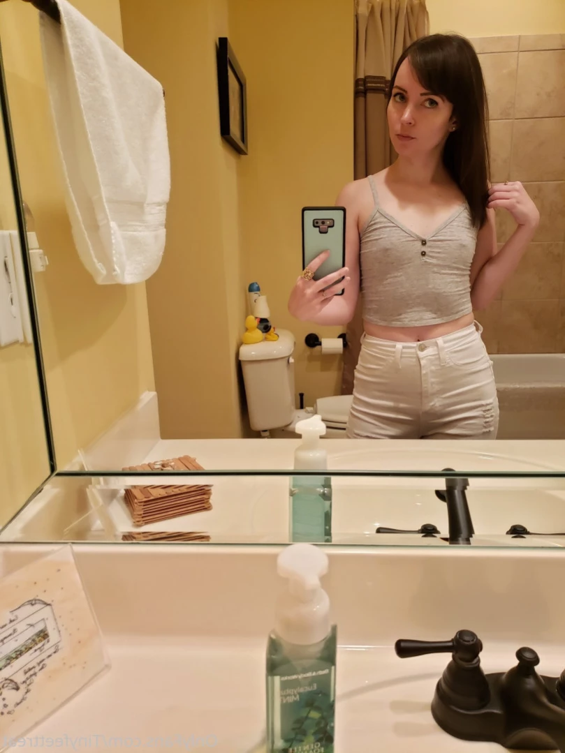 tinyfeettreat Onlyfans leaked photo 13733463 on Hotleaks.tv