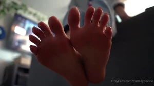 7934915