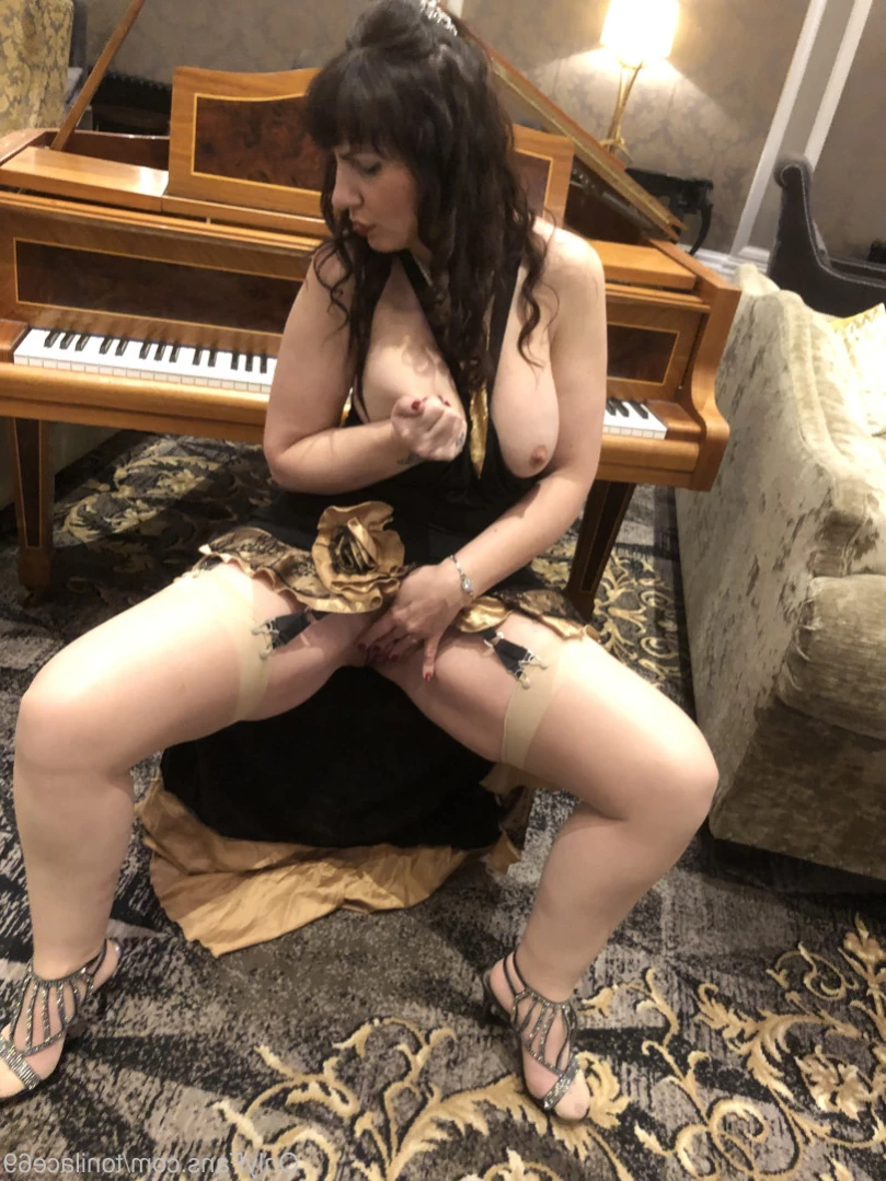 toni lace [ tonilace69 ] Onlyfans leaked photo 11314258 on Hotleaks.tv