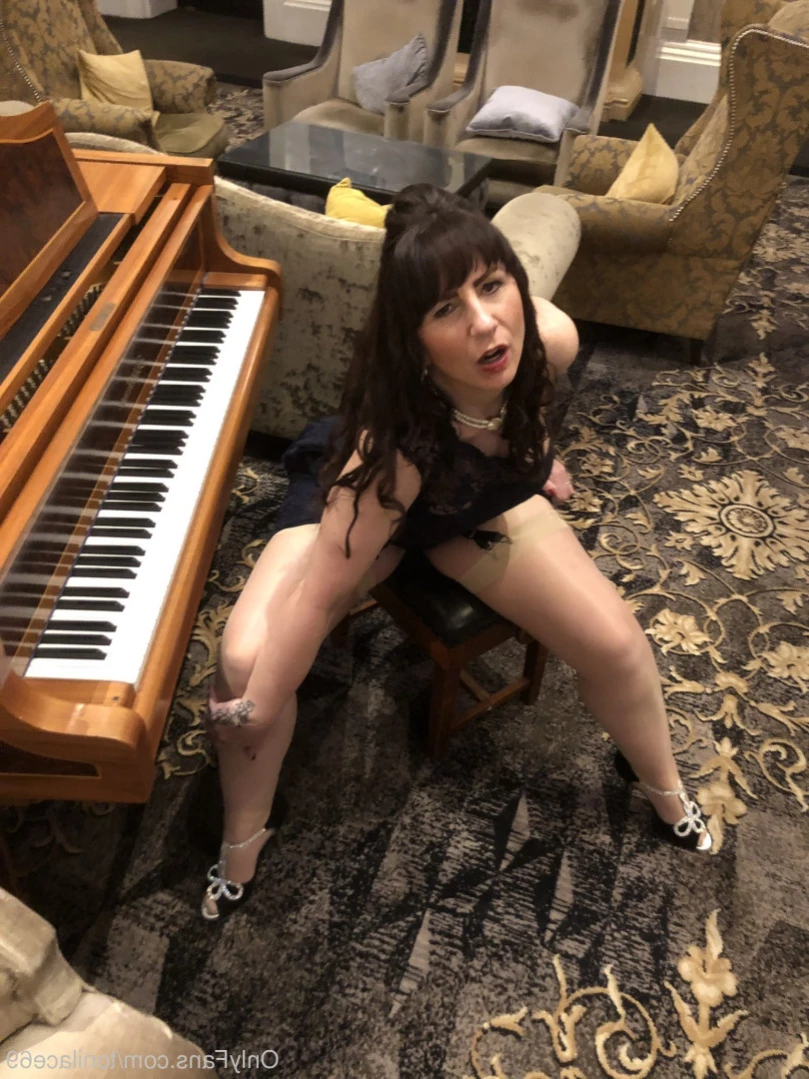 toni lace [ tonilace69 ] Onlyfans leaked photo 11852837 on Hotleaks.tv