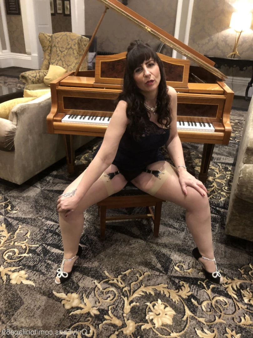 toni lace [ tonilace69 ] Onlyfans leaked photo 12734651 on Hotleaks.tv