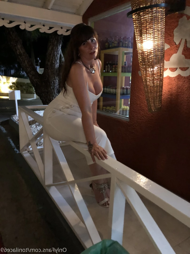 toni lace [ tonilace69 ] Onlyfans leaked photo 12838299 on Hotleaks.tv