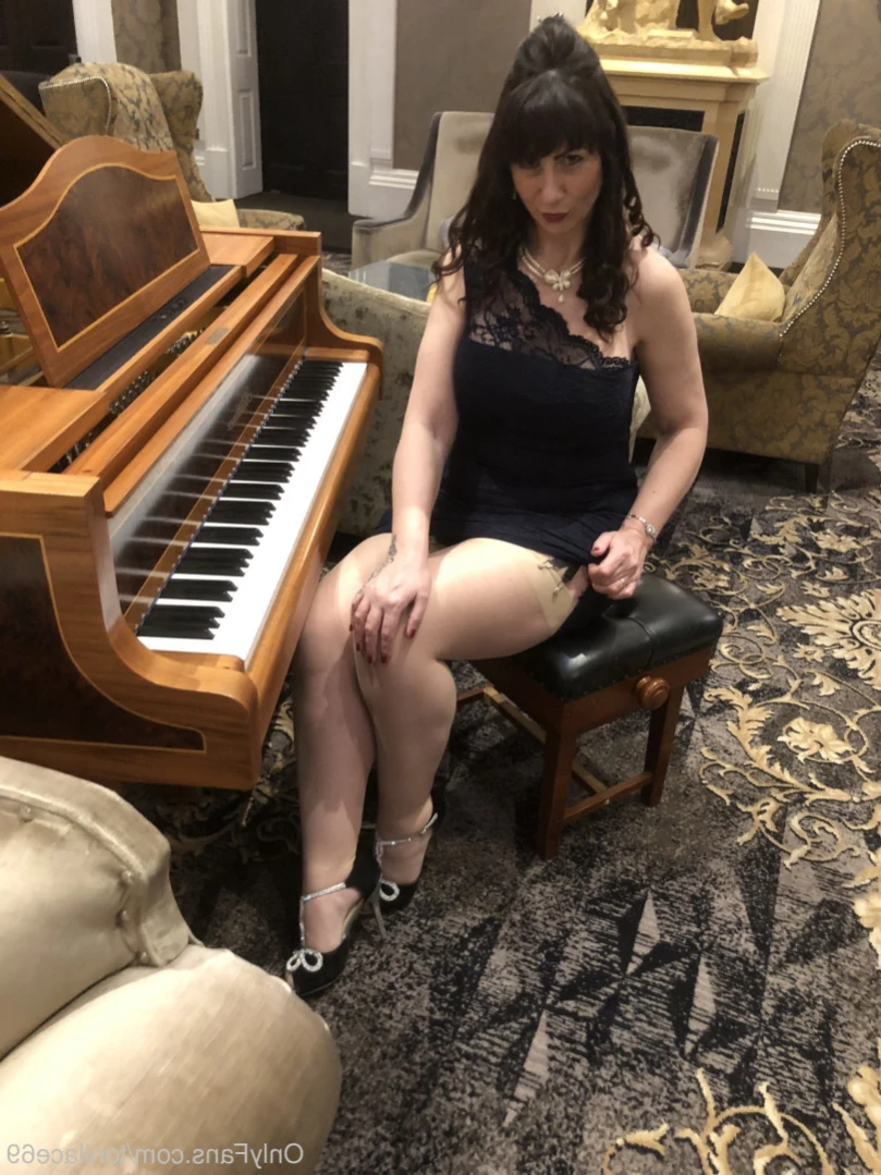 toni lace [ tonilace69 ] Onlyfans leaked photo 13499783 on Hotleaks.tv