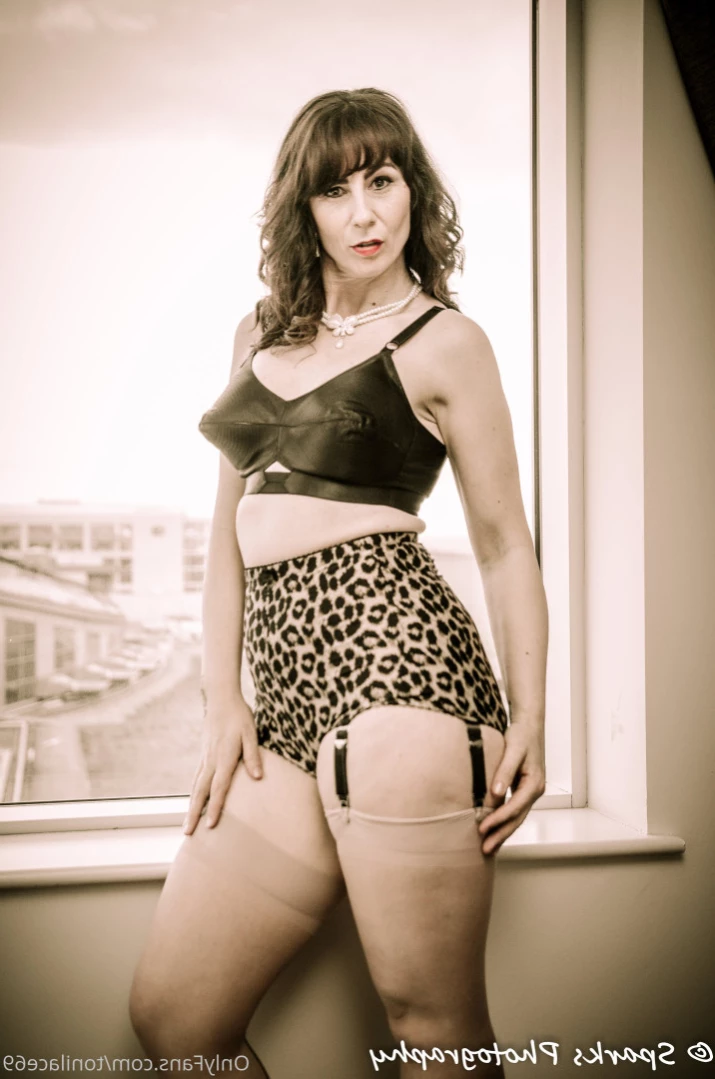 toni lace [ tonilace69 ] Onlyfans leaked photo 13510592 on Hotleaks.tv