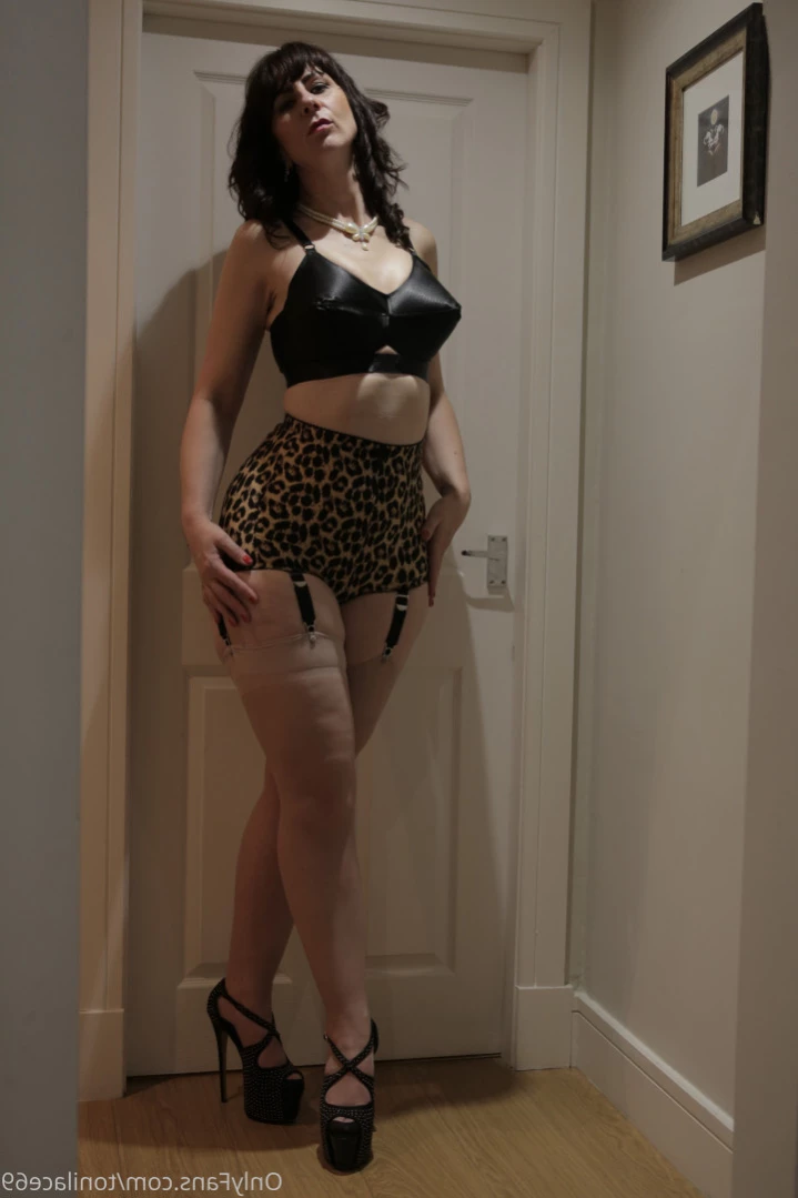 toni lace [ tonilace69 ] Onlyfans leaked photo 13514812 on Hotleaks.tv