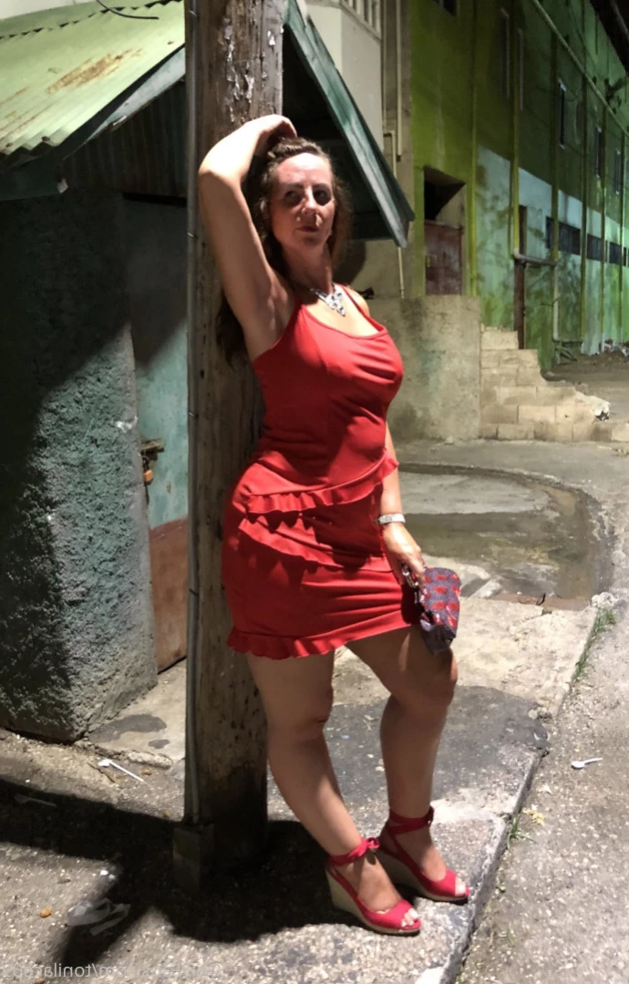 toni lace [ tonilace69 ] Onlyfans leaked photo 13518767 on Hotleaks.tv