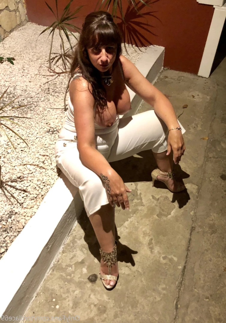 toni lace [ tonilace69 ] Onlyfans leaked photo 13822228 on Hotleaks.tv