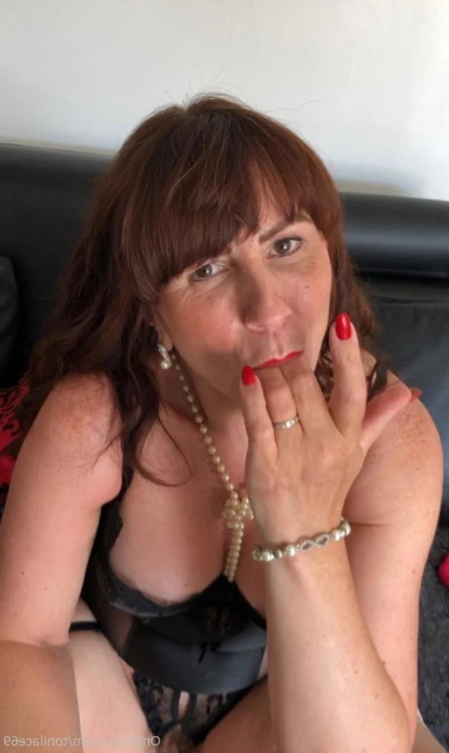 toni lace [ tonilace69 ] Onlyfans leaked photo 14312484 on Hotleaks.tv