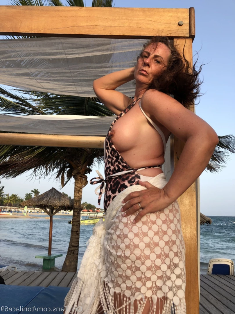 toni lace [ tonilace69 ] Onlyfans leaked photo 14545756 on Hotleaks.tv