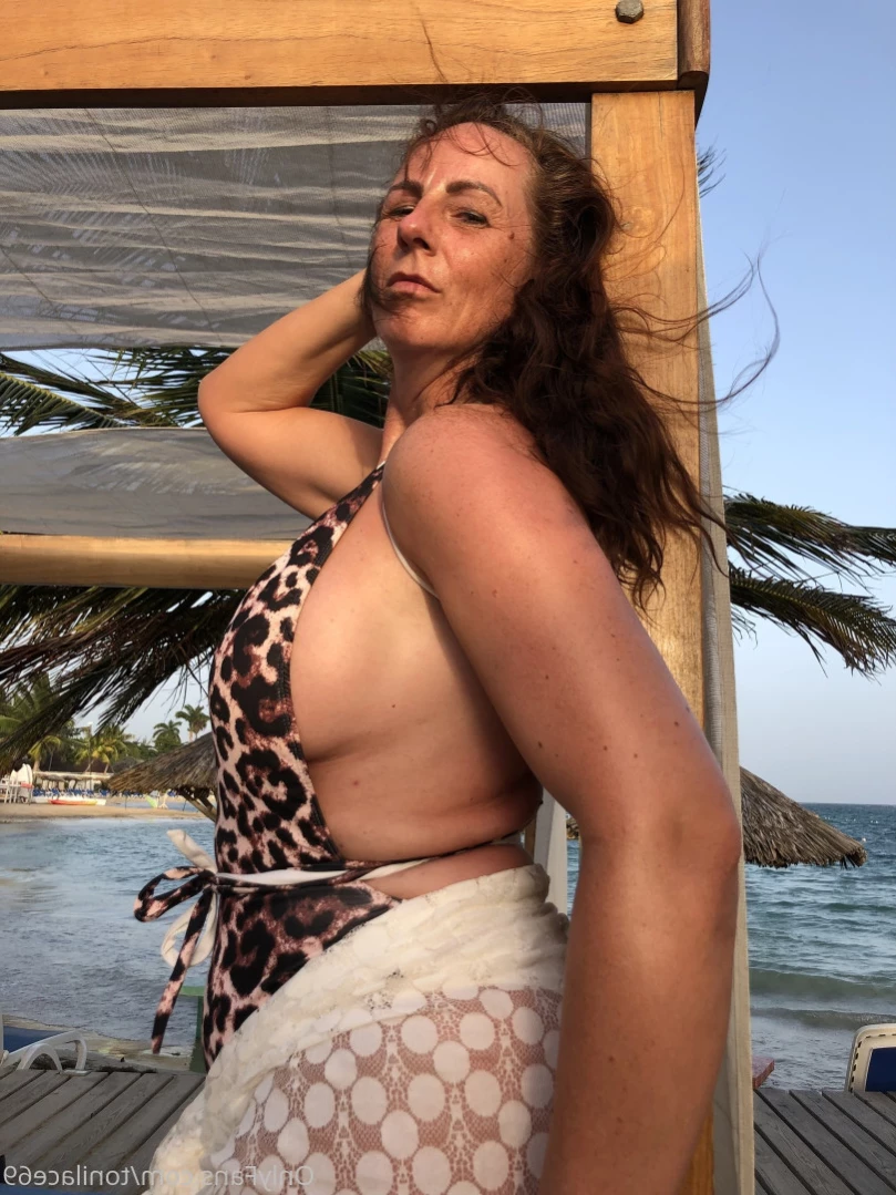 toni lace [ tonilace69 ] Onlyfans leaked photo 15346907 on Hotleaks.tv