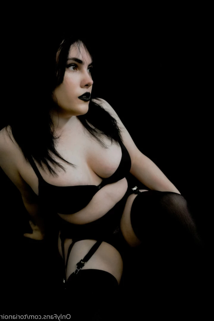 Toriana [ torianoir ] Onlyfans leaked photo 16093296 on Hotleaks.tv