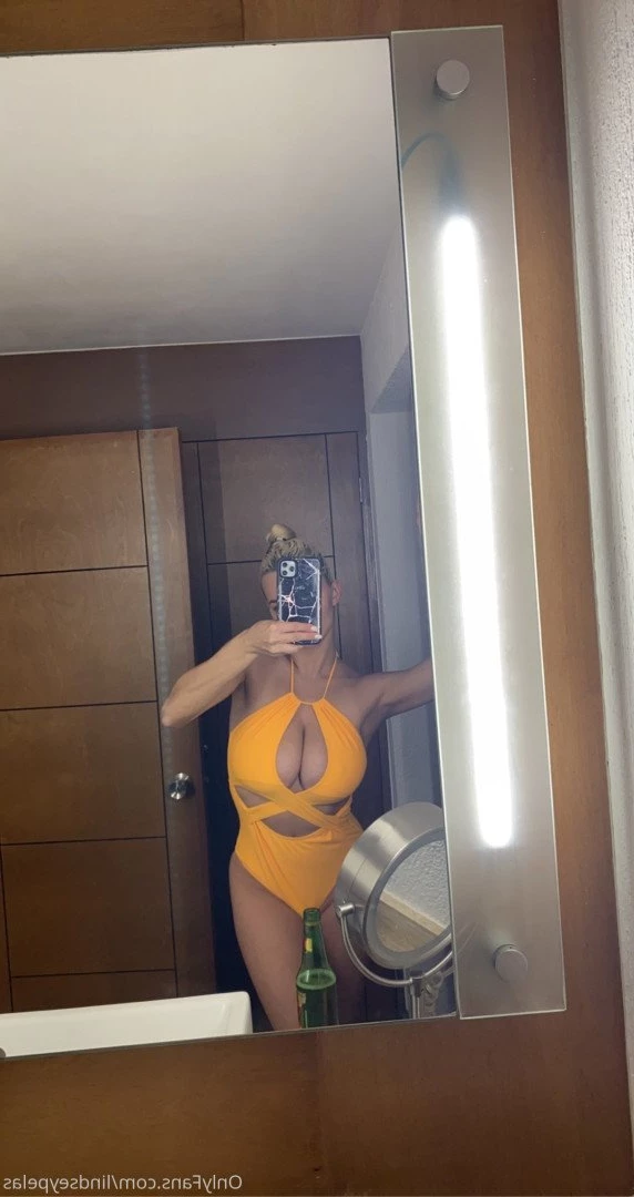 Lindsey Pelas [ lindseypelas ] Onlyfans leaked photo 3768569 on Hotleaks.tv