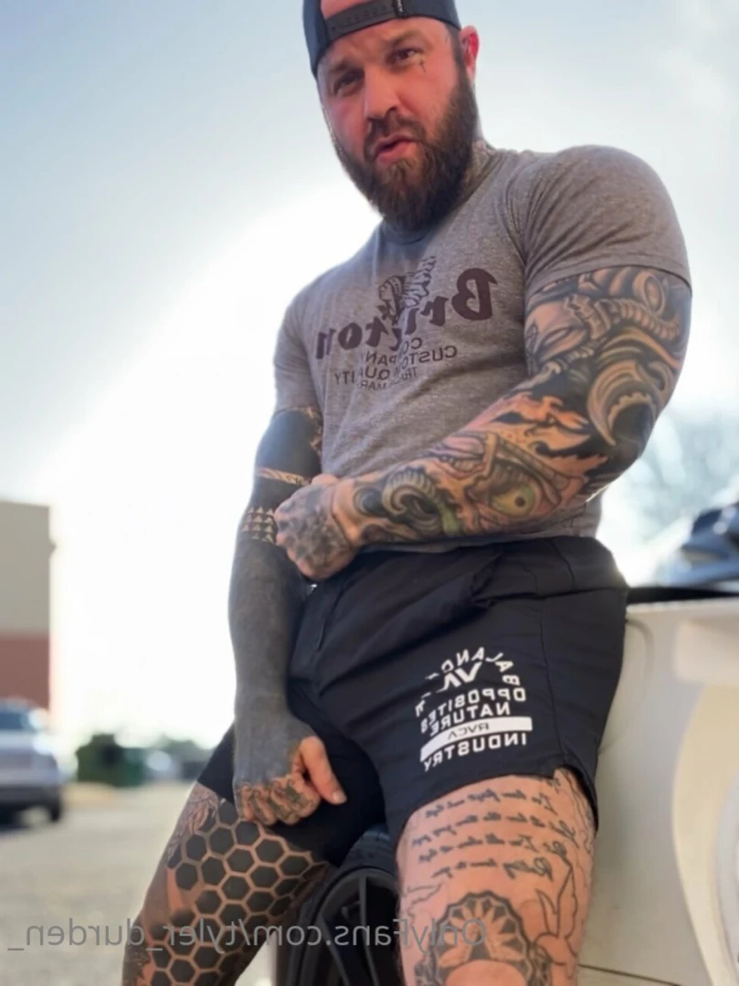 Durden [ tattoosaredumb ] Onlyfans leaked photo 10874131 on Hotleaks.tv