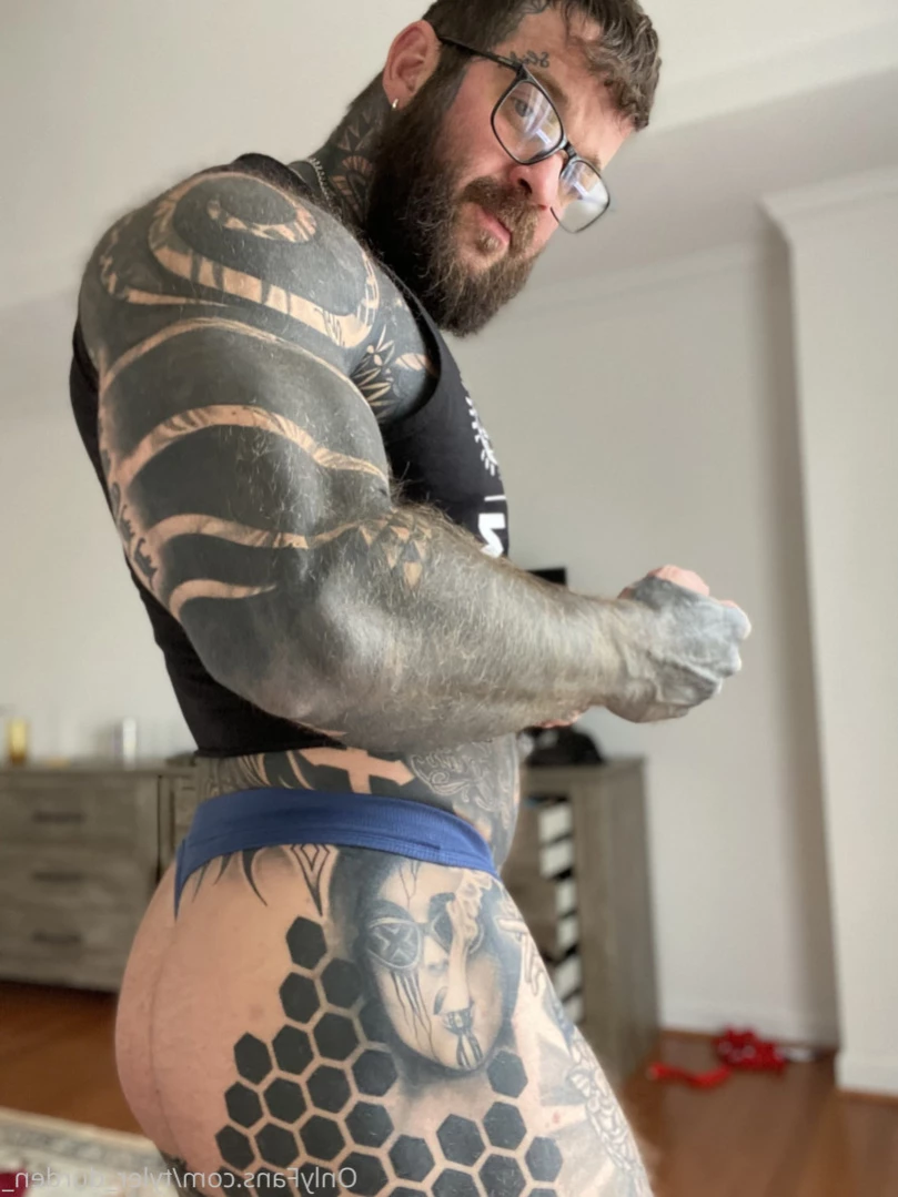 Durden [ tattoosaredumb ] Onlyfans leaked photo 11480655 on Hotleaks.tv