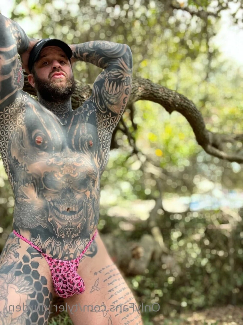 Durden [ tattoosaredumb ] Onlyfans leaked photo 11482031 on Hotleaks.tv