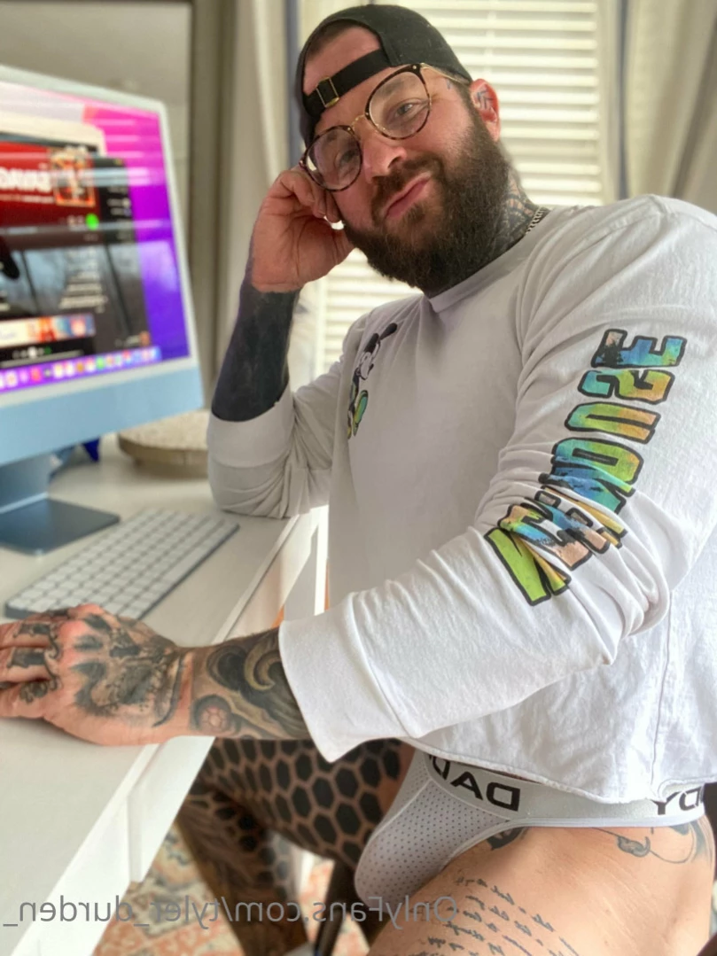 Durden [ tattoosaredumb ] Onlyfans leaked photo 12203571 on Hotleaks.tv