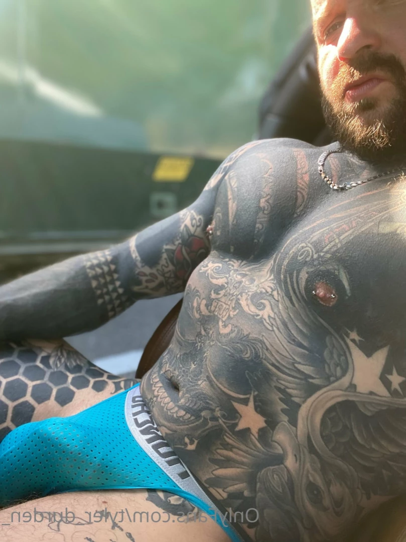 Durden [ tattoosaredumb ] Onlyfans leaked photo 12837286 on Hotleaks.tv