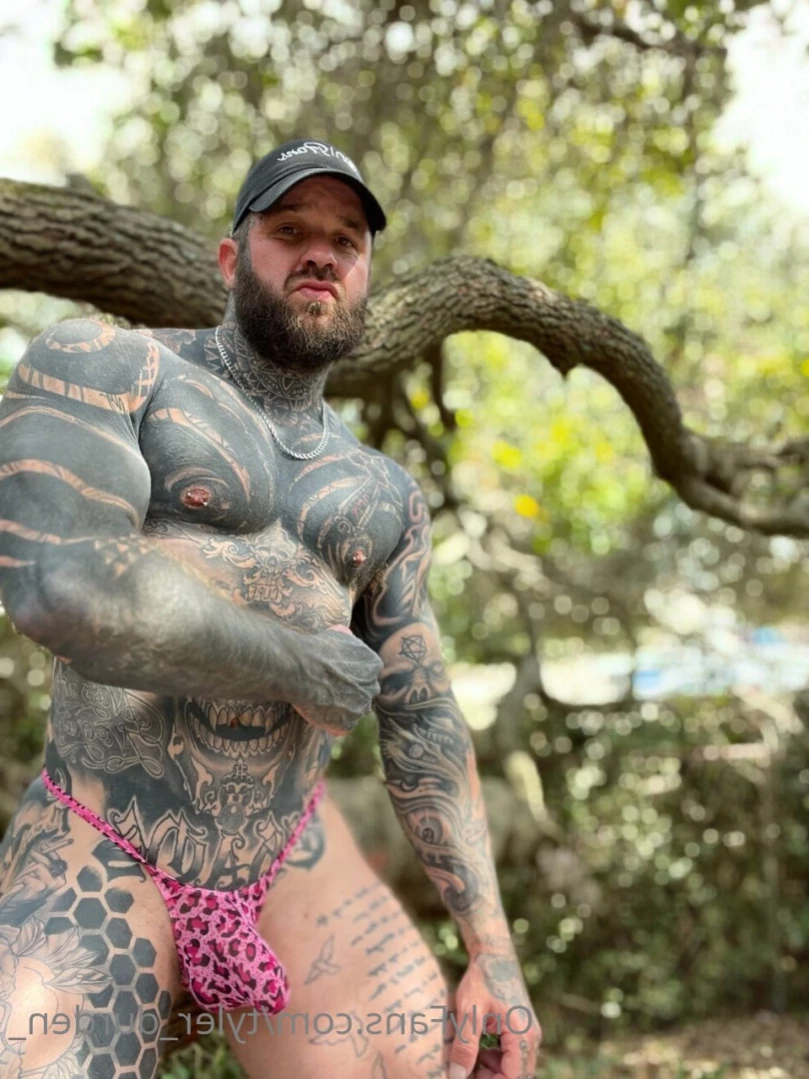 Durden [ tattoosaredumb ] Onlyfans leaked photo 12845405 on Hotleaks.tv