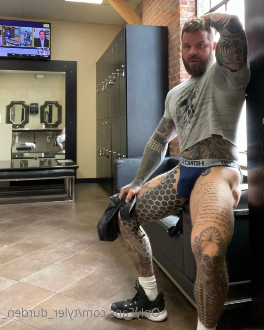 Durden [ tattoosaredumb ] Onlyfans leaked photo 13506279 on Hotleaks.tv
