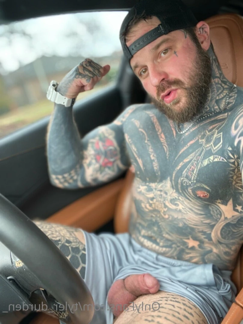 Durden [ tattoosaredumb ] Onlyfans leaked photo 13506337 on Hotleaks.tv