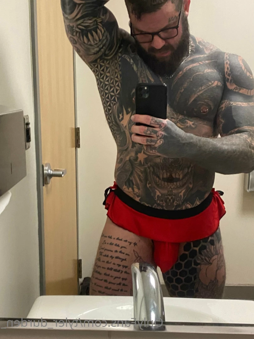 Durden [ tattoosaredumb ] Onlyfans leaked photo 13506477 on Hotleaks.tv