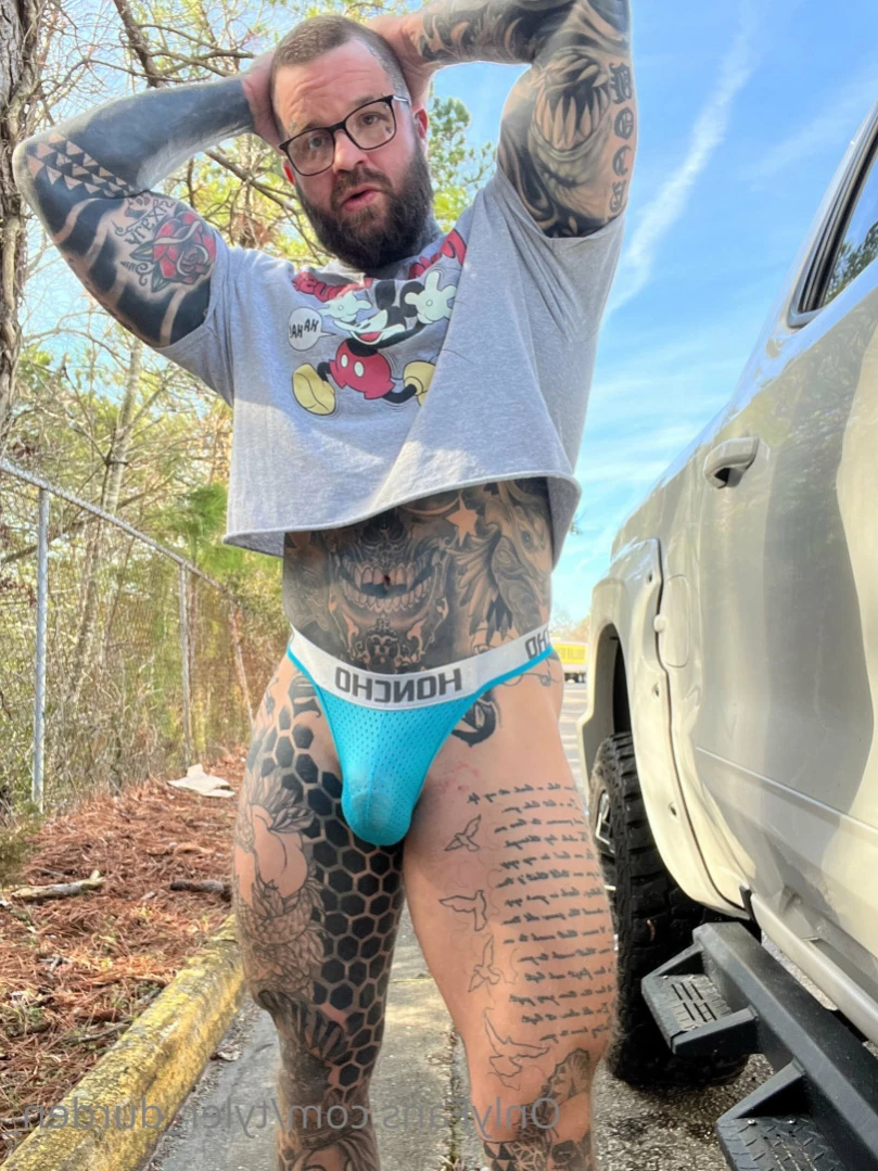 Durden [ tattoosaredumb ] Onlyfans leaked photo 13506486 on Hotleaks.tv