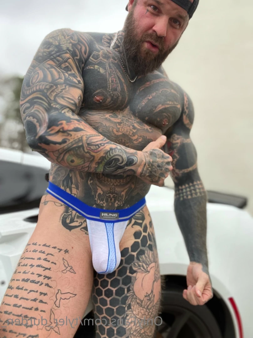 Durden [ tattoosaredumb ] Onlyfans leaked photo 13506623 on Hotleaks.tv