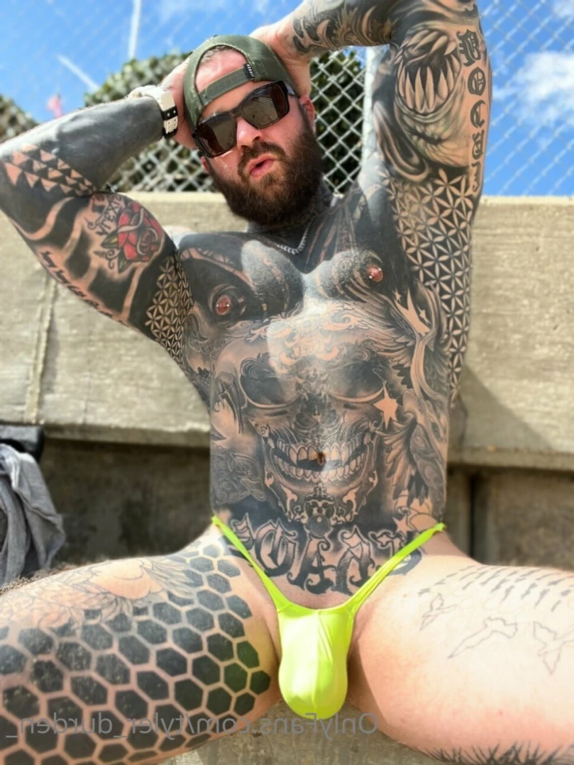 Durden [ tattoosaredumb ] Onlyfans leaked photo 13506694 on Hotleaks.tv