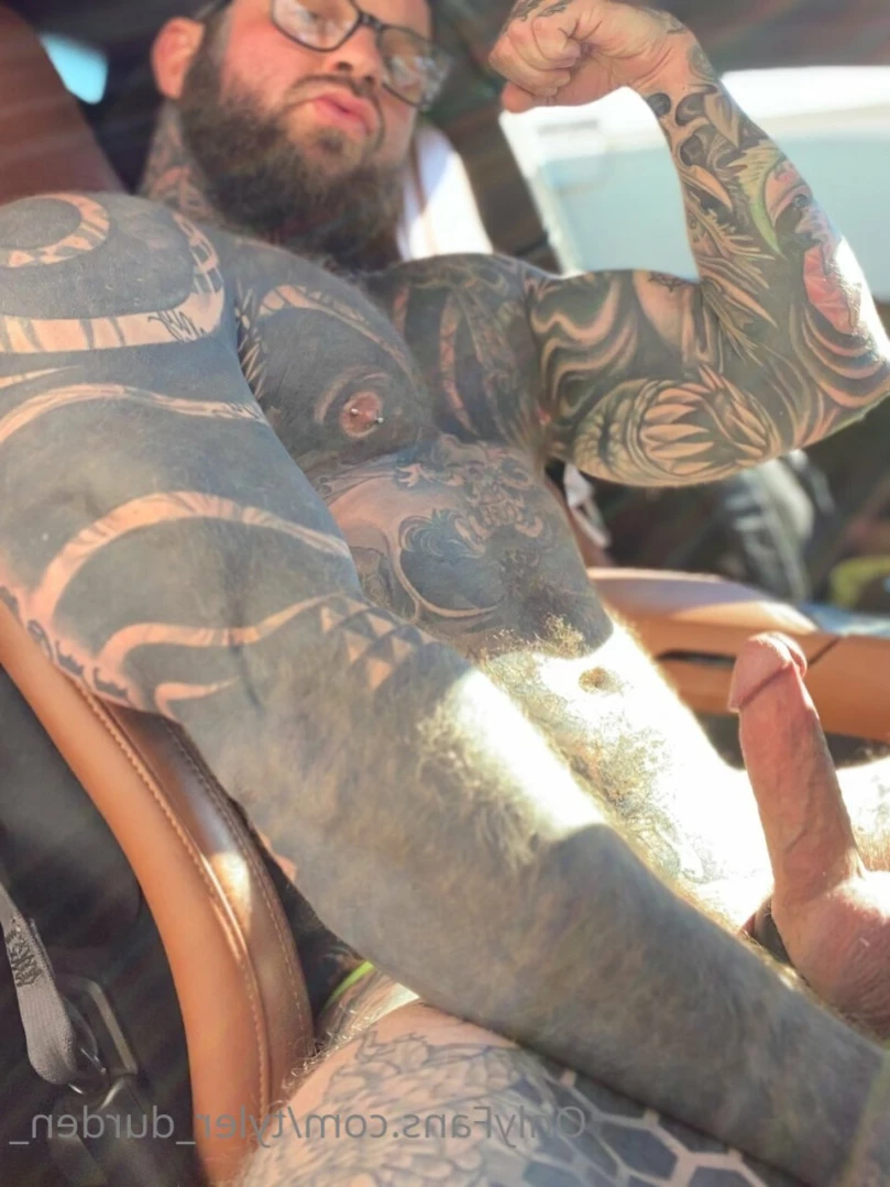 Durden [ tattoosaredumb ] Onlyfans leaked photo 13506716 on Hotleaks.tv