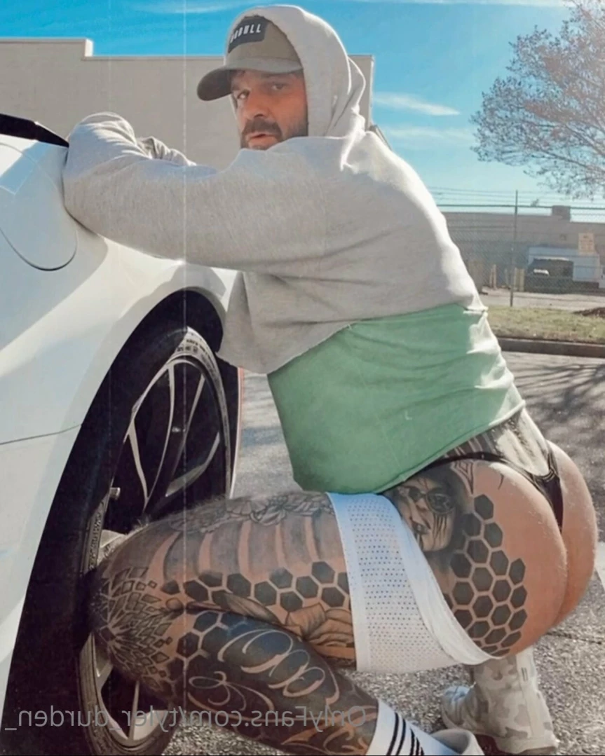 Durden [ tattoosaredumb ] Onlyfans leaked photo 13587841 on Hotleaks.tv