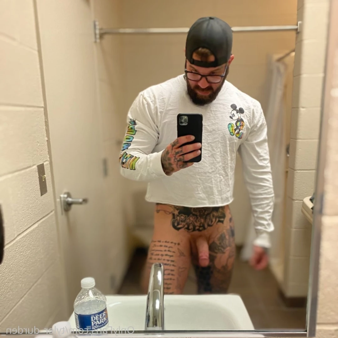 Durden [ tattoosaredumb ] Onlyfans leaked photo 13587912 on Hotleaks.tv