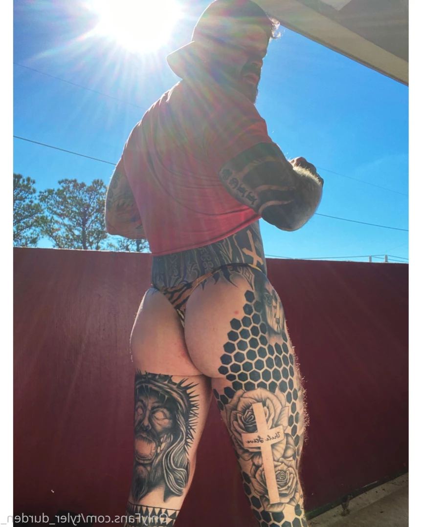 Durden [ tattoosaredumb ] Onlyfans leaked photo 13588193 on Hotleaks.tv
