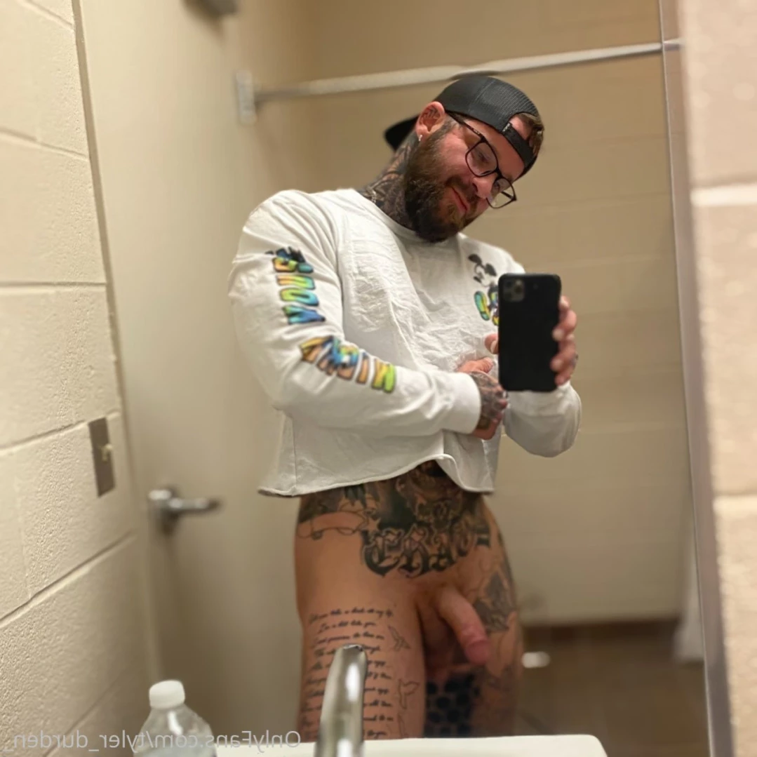Durden [ tattoosaredumb ] Onlyfans leaked photo 13800411 on Hotleaks.tv