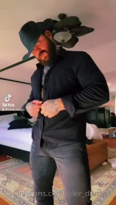 Durden [ tattoosaredumb ] Onlyfans leaked video 13979397 on Hotleaks.tv