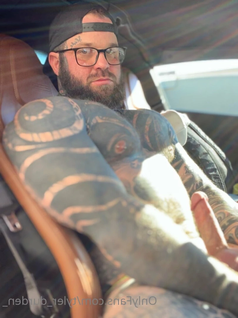 Durden [ tattoosaredumb ] Onlyfans leaked photo 13998165 on Hotleaks.tv