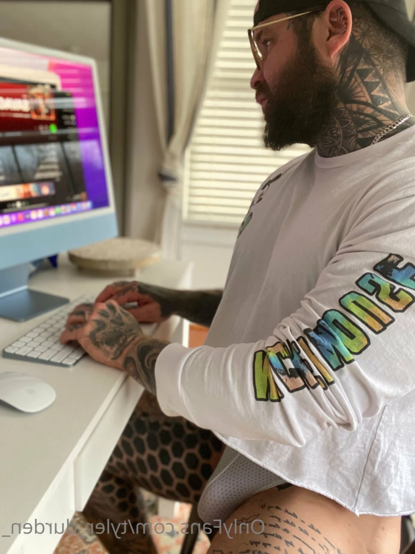 Durden [ tattoosaredumb ] Onlyfans leaked photo 14348262 on Hotleaks.tv